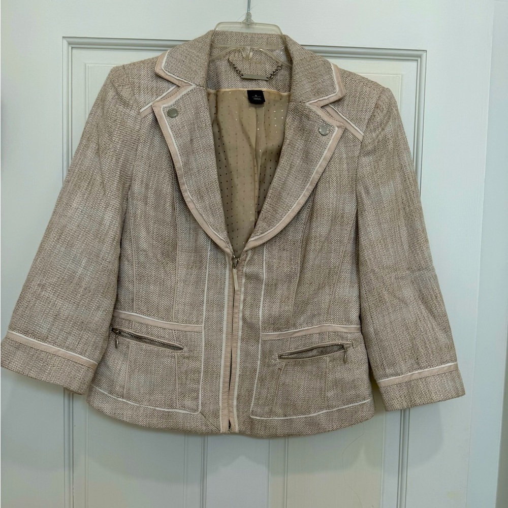 White House Black Market Beige Textured Blazer